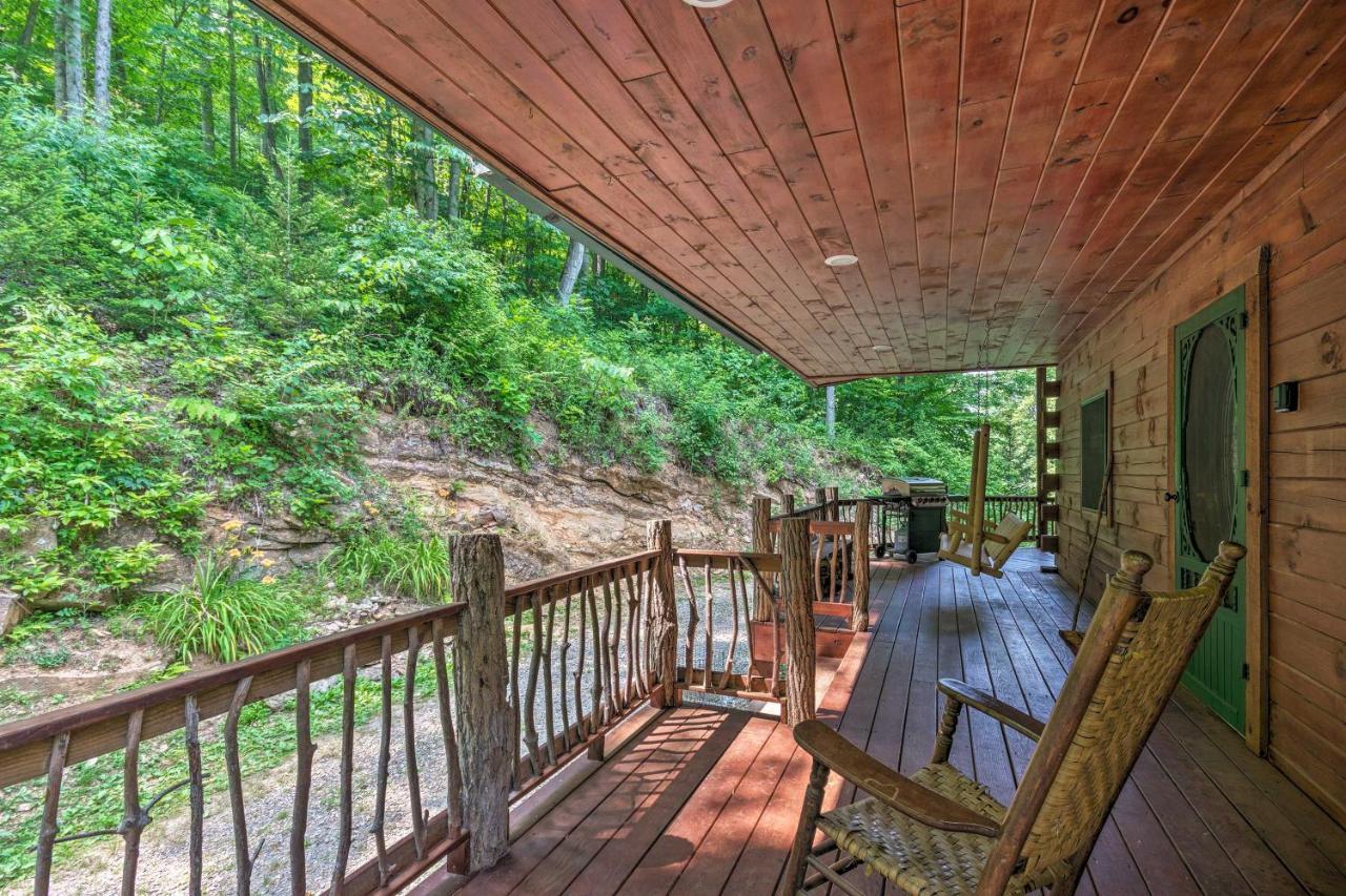 Bryson City Cabin With Wraparound Deck And Hot Tub Εξωτερικό φωτογραφία