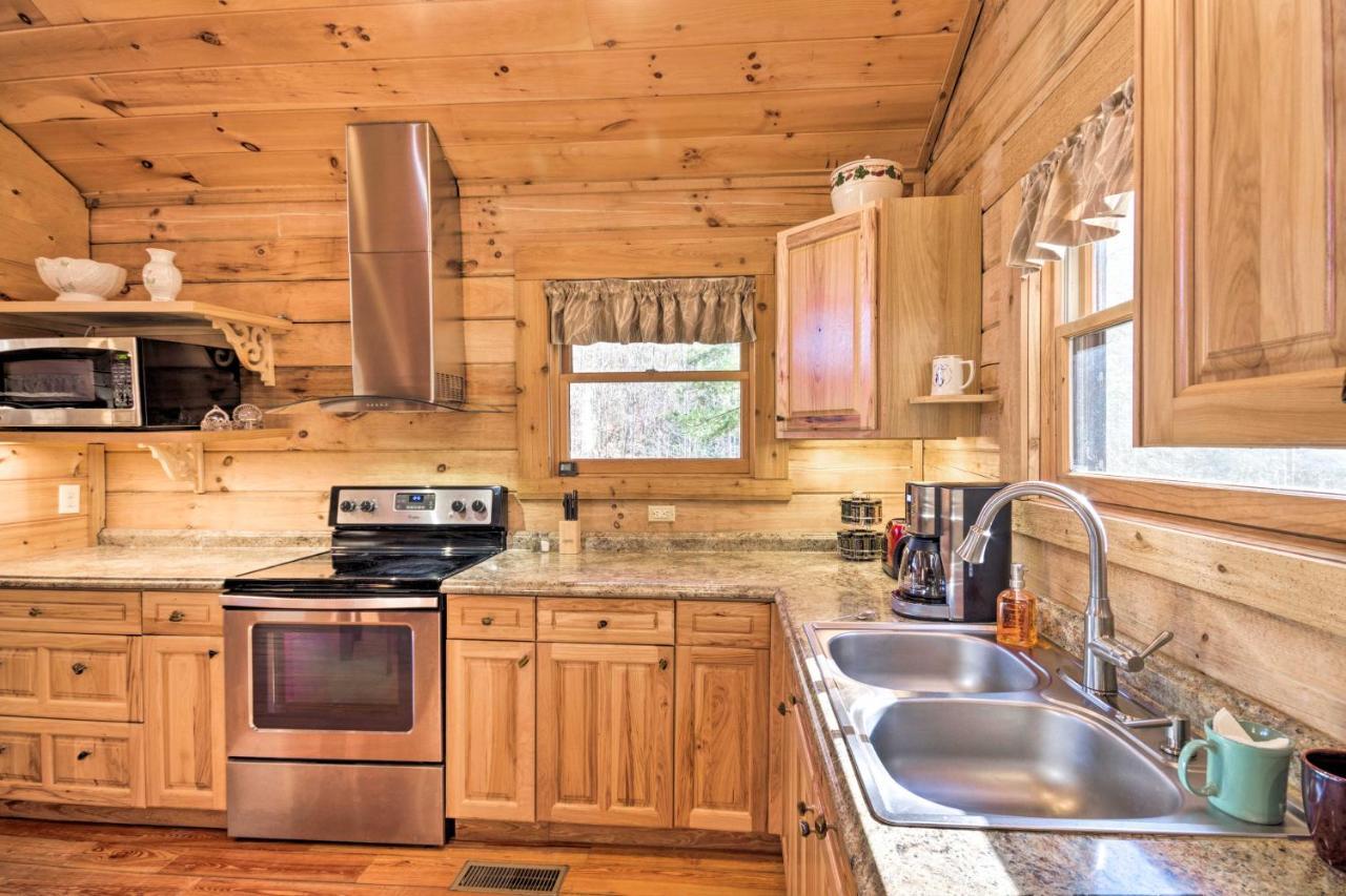 Bryson City Cabin With Wraparound Deck And Hot Tub Εξωτερικό φωτογραφία
